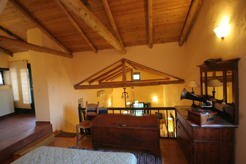 Agathes Traditional Houses Kástellos Habitación foto